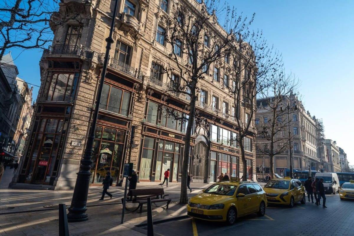 Convenient Apartment In The Heart Of Downtown Budapest Kültér fotó